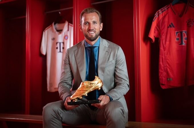 Kane cita 73 gols na temporada ao responder sobre a Bola de Ouro: “Falam por si só”