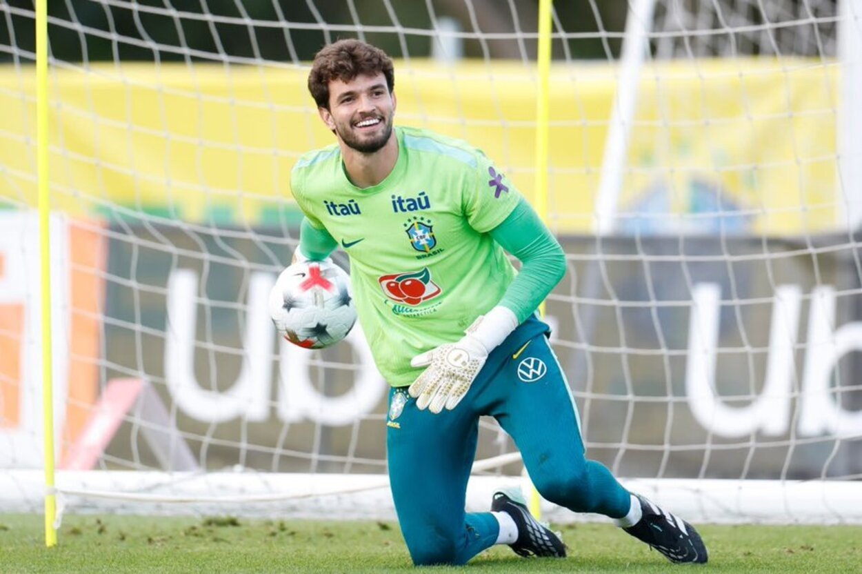 Otávio nega frustração por atuação contra Austrália e vibra com estreia na Seleção: “Ano mágico”