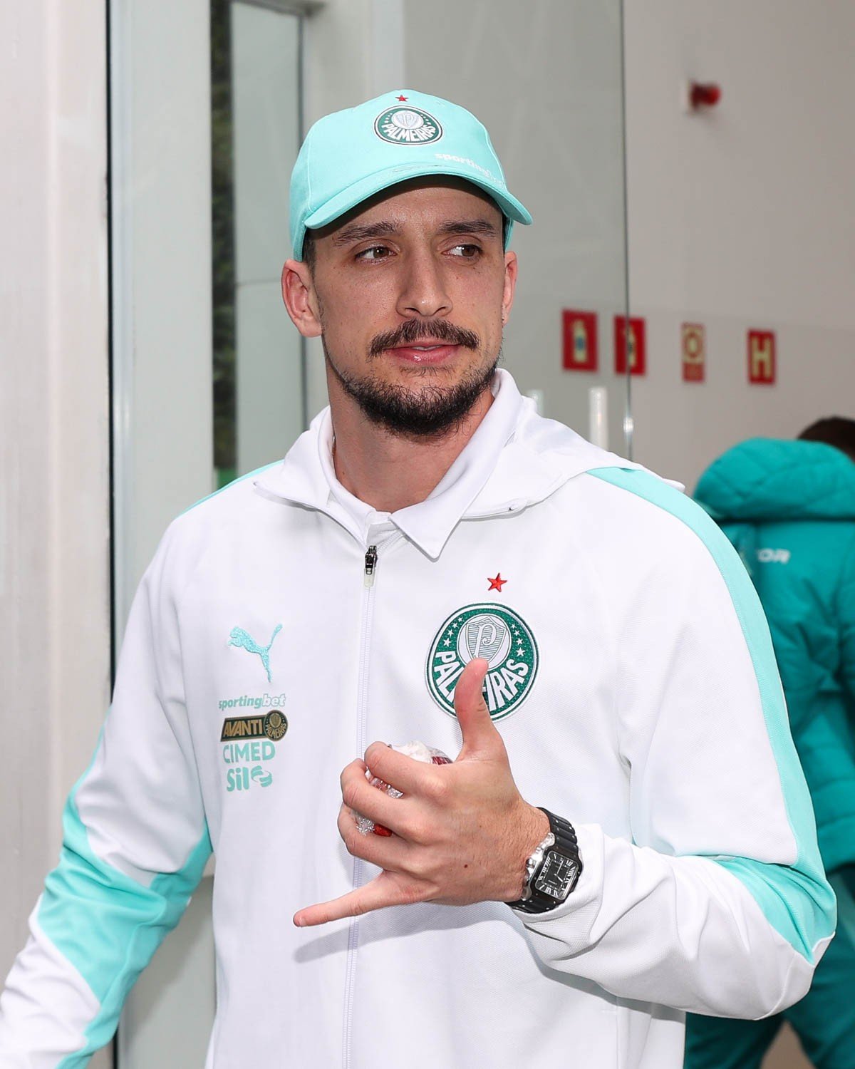 Dúvidas no Palmeiras, Piquerez e Mauricio embarcam para Quito; suspenso, Gómez também viaja