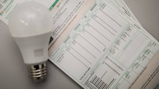 Conta de luz: Aneel reduz bandeira tarifária para verde em outubro