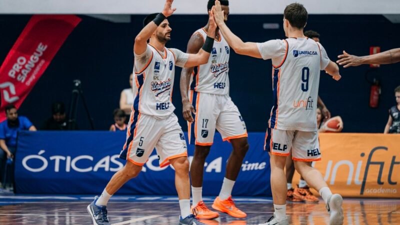 Unifacisa vence Manaíra Sharks e garante vaga na final do Paraibano de Basquete