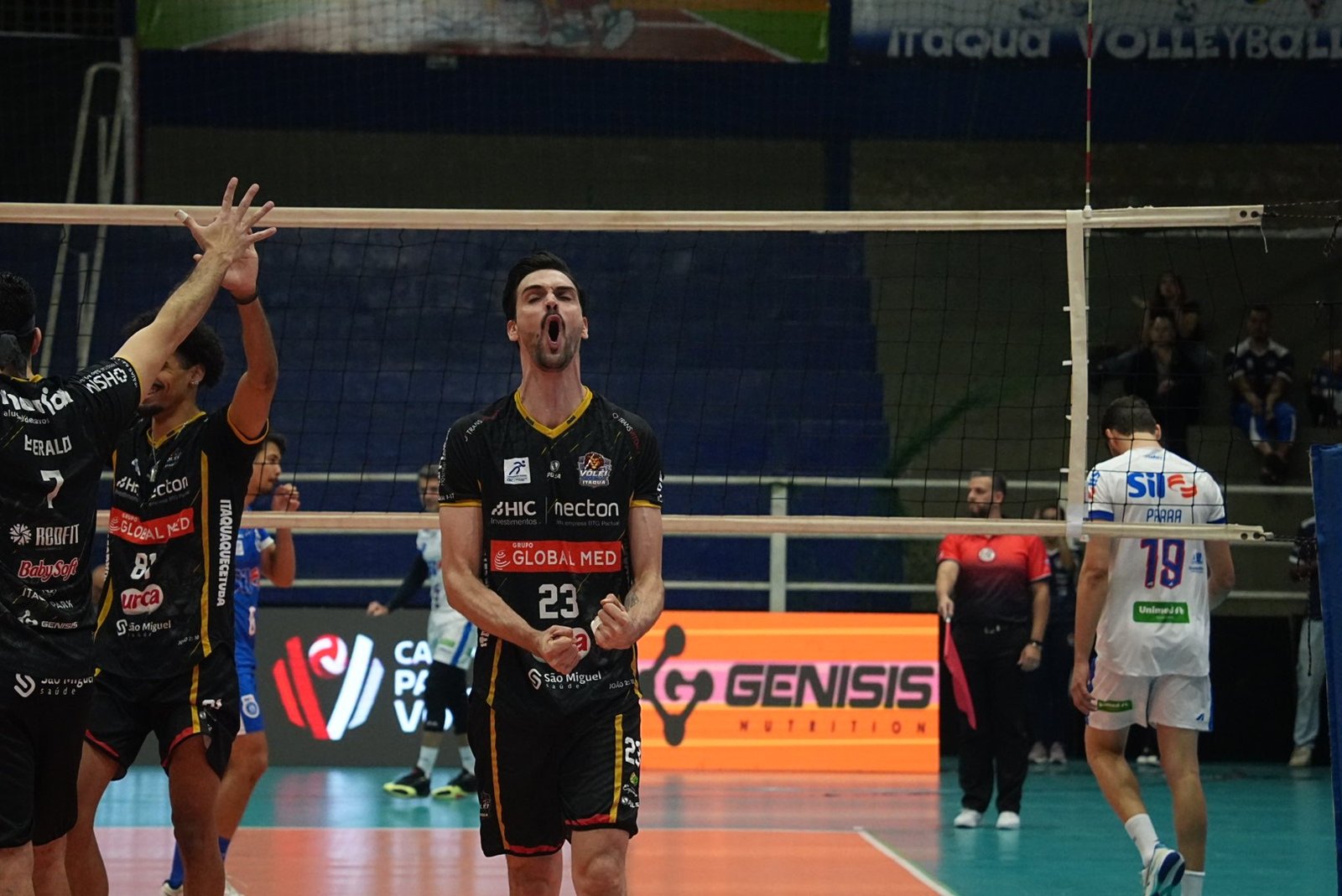 Itaquá domina Guarulhos e conquista primeira vitória no Paulista de vôlei masculino