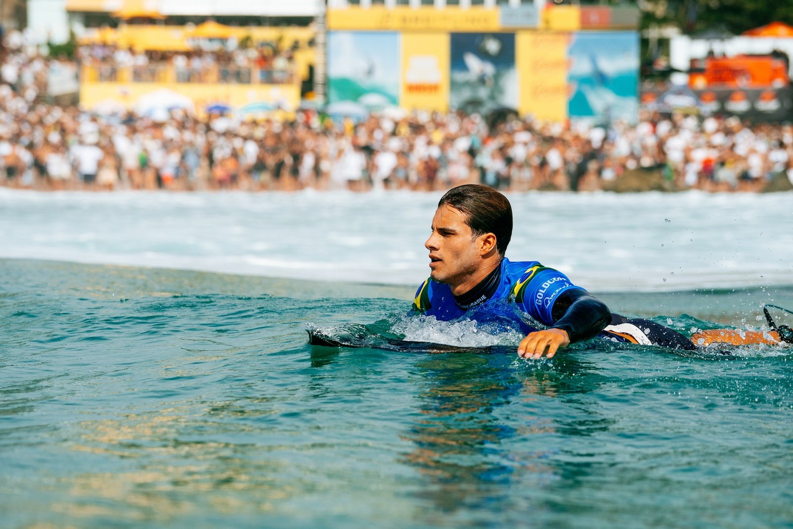 Mateus Herdy bate Gabriel Medina em duelo brasileiro na WSL e vai às oitavas de final em Trestles