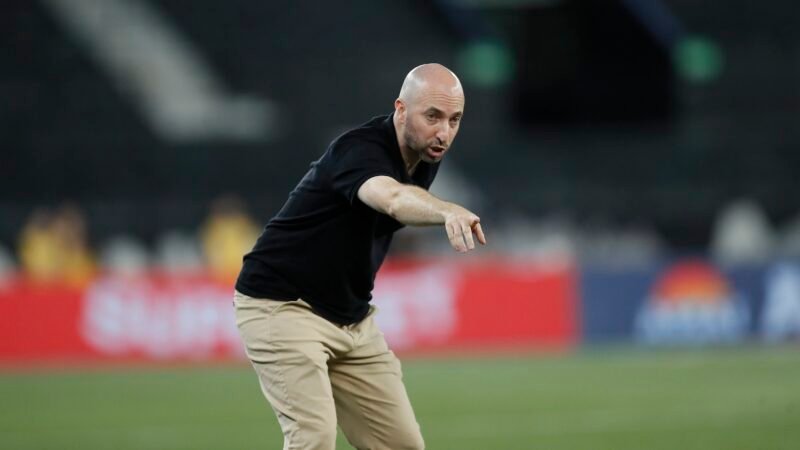 Bellão resume atuação do Botafogo após empate: “A gente pecou muito”