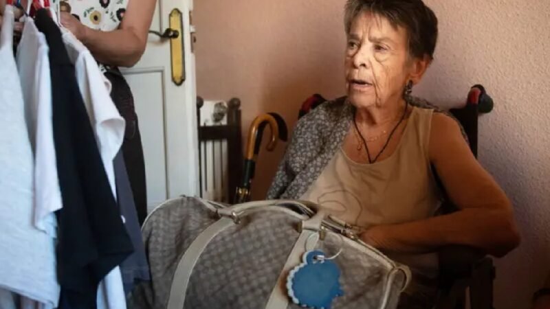 O dramático despejo da idosa de 87 anos que expõe a gravidade da crise de moradia na Espanha