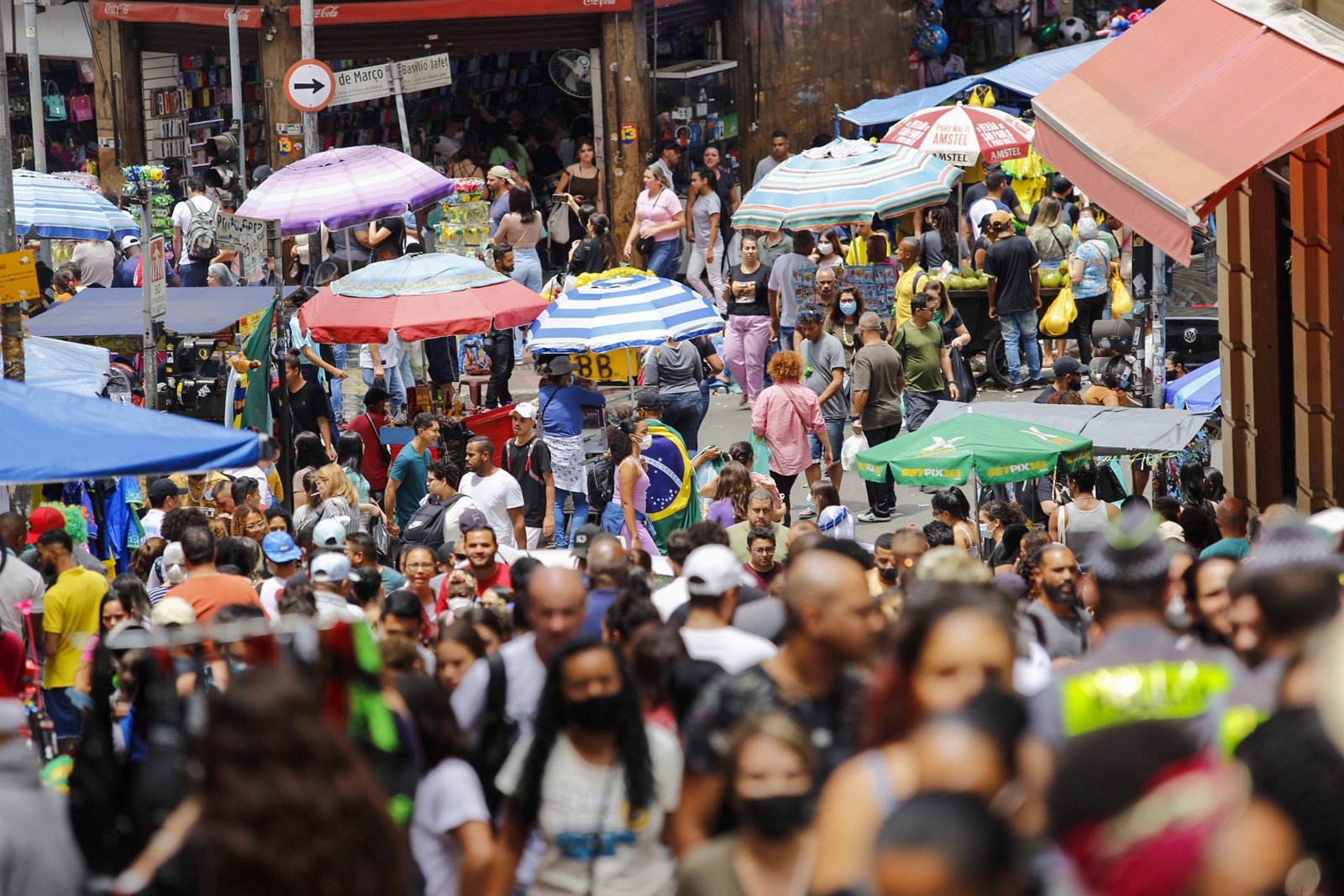 Brasil fica em 5º em ranking de crescimento do PIB e pode superar Rússia em 2027