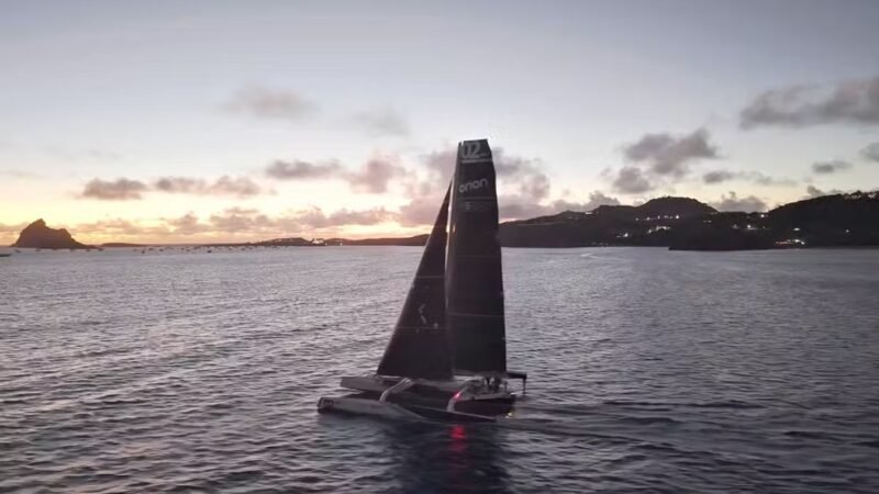 Orion bate recorde de 19 anos e conquista Fita Azul da Regata Recife-Fernando de Noronha