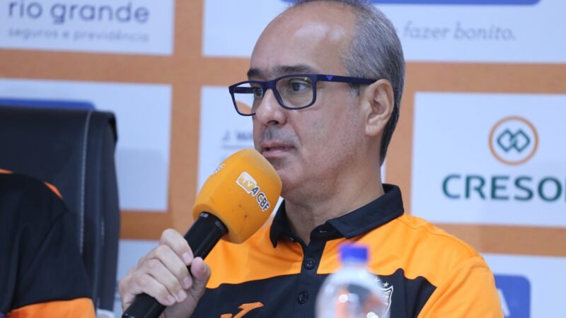 Playoffs da LNF: Umuarama x Carlos Barbosa tem reencontro de treinador com ex-time