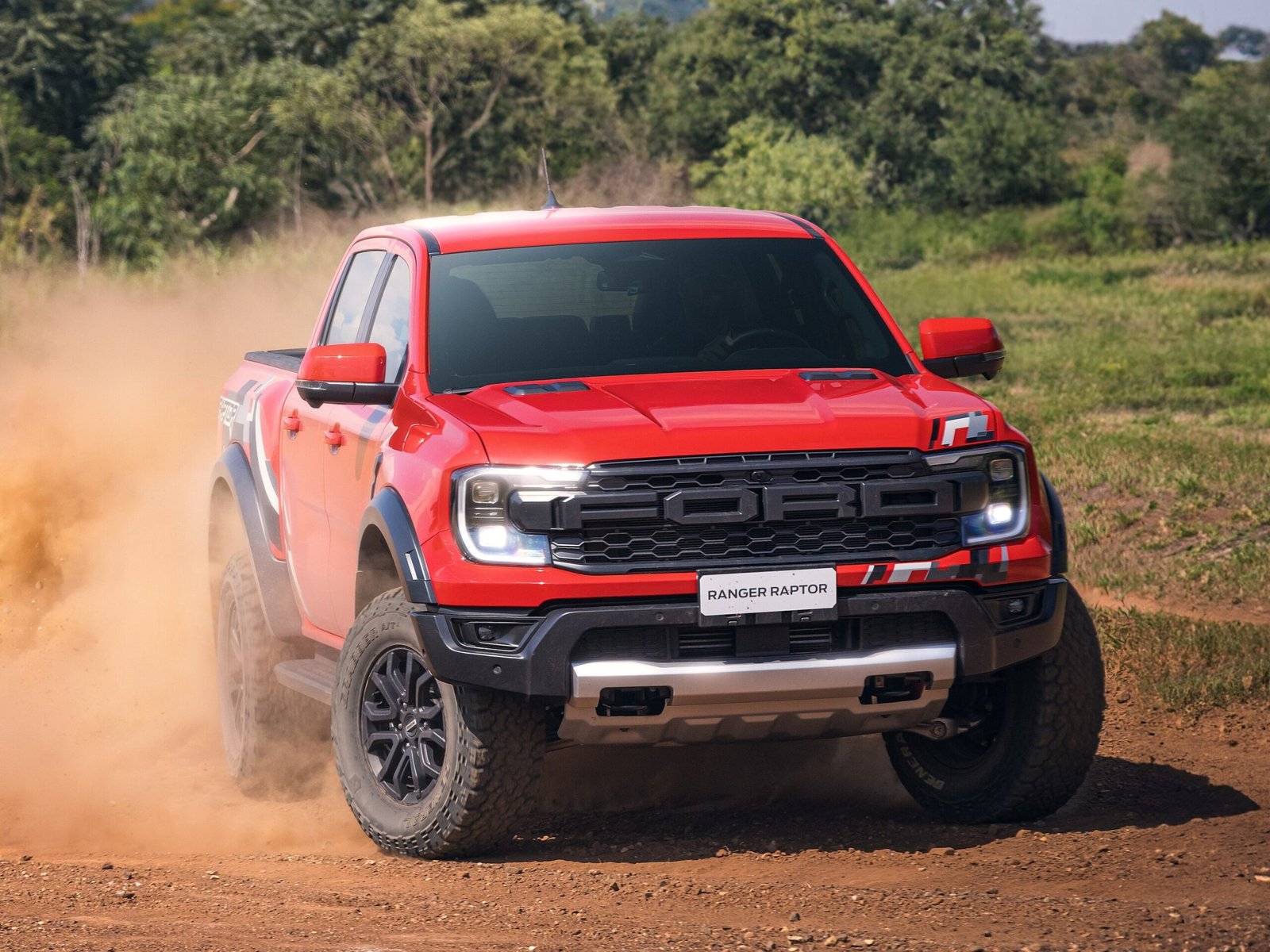 Ford do Brasil faz recall da Ranger Raptor por possível problema em airbags laterais