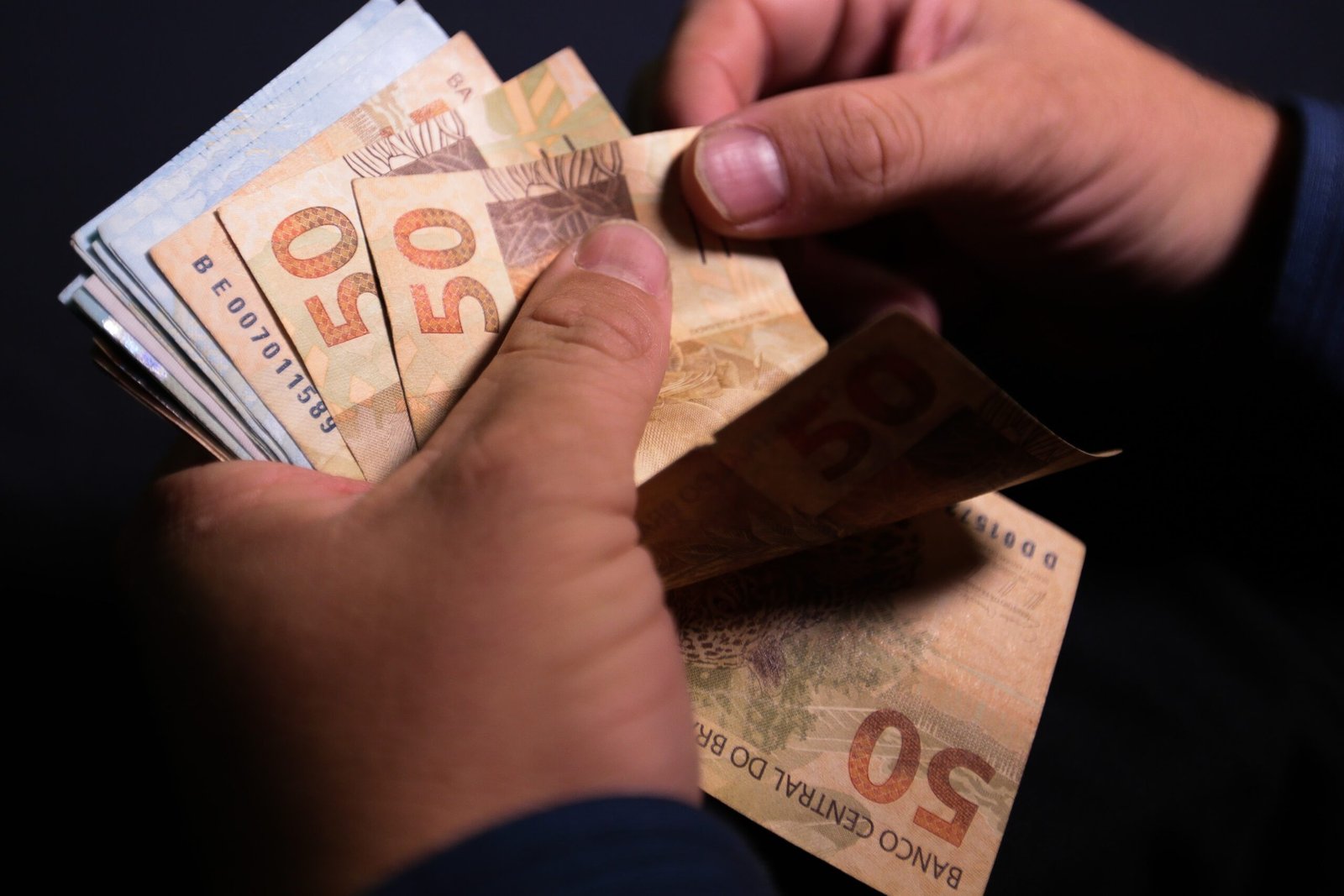 Contas do governo têm déficit de R$ 13,6 bilhões em agosto, melhor saldo para o mês em cinco anos