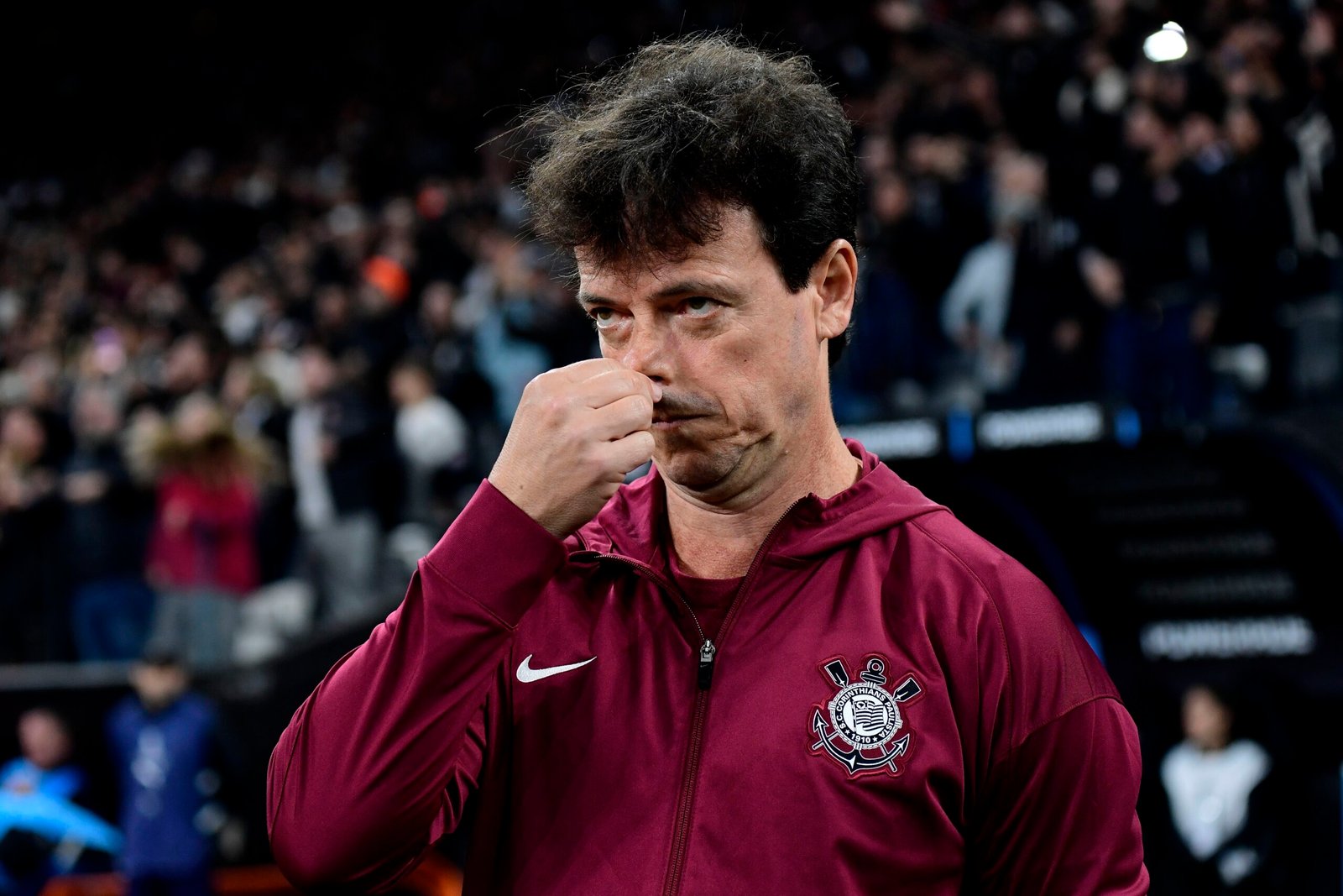 Eliminação do Corinthians também é uma derrota do Dinizismo soft