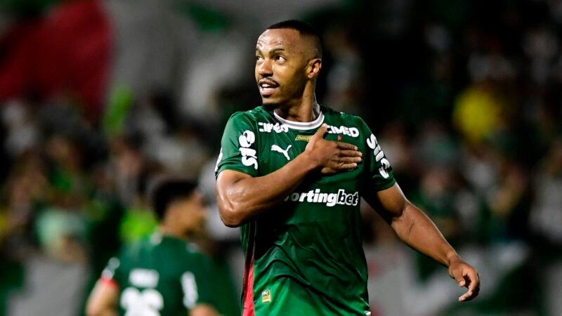Incansável: Marlon Freitas, do Palmeiras, é recordista de minutos jogados no futebol brasileiro
