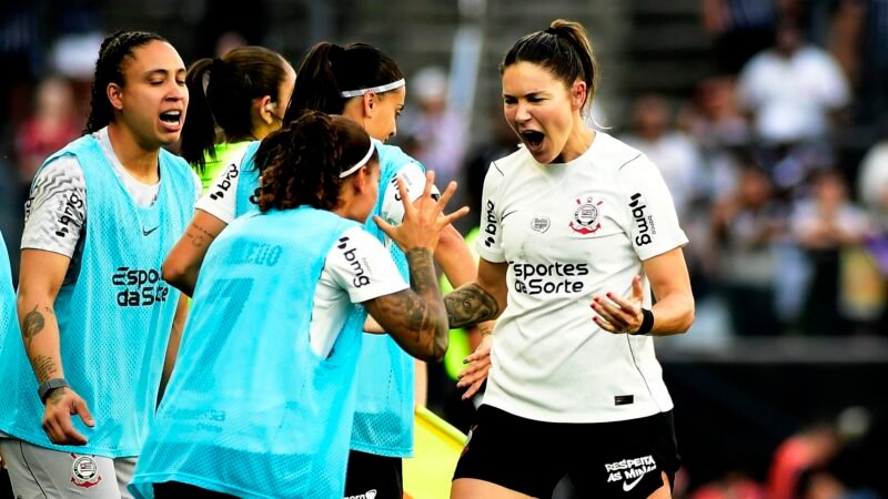 Cartola Feminino: Gabi Zanotti, do Corinthians, é a maior pontuadora do jogo de ida da final; veja o top-5