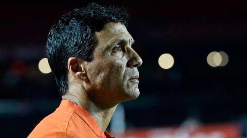 Técnico Zé Ricardo cobra o Inter na Justiça; veja valores