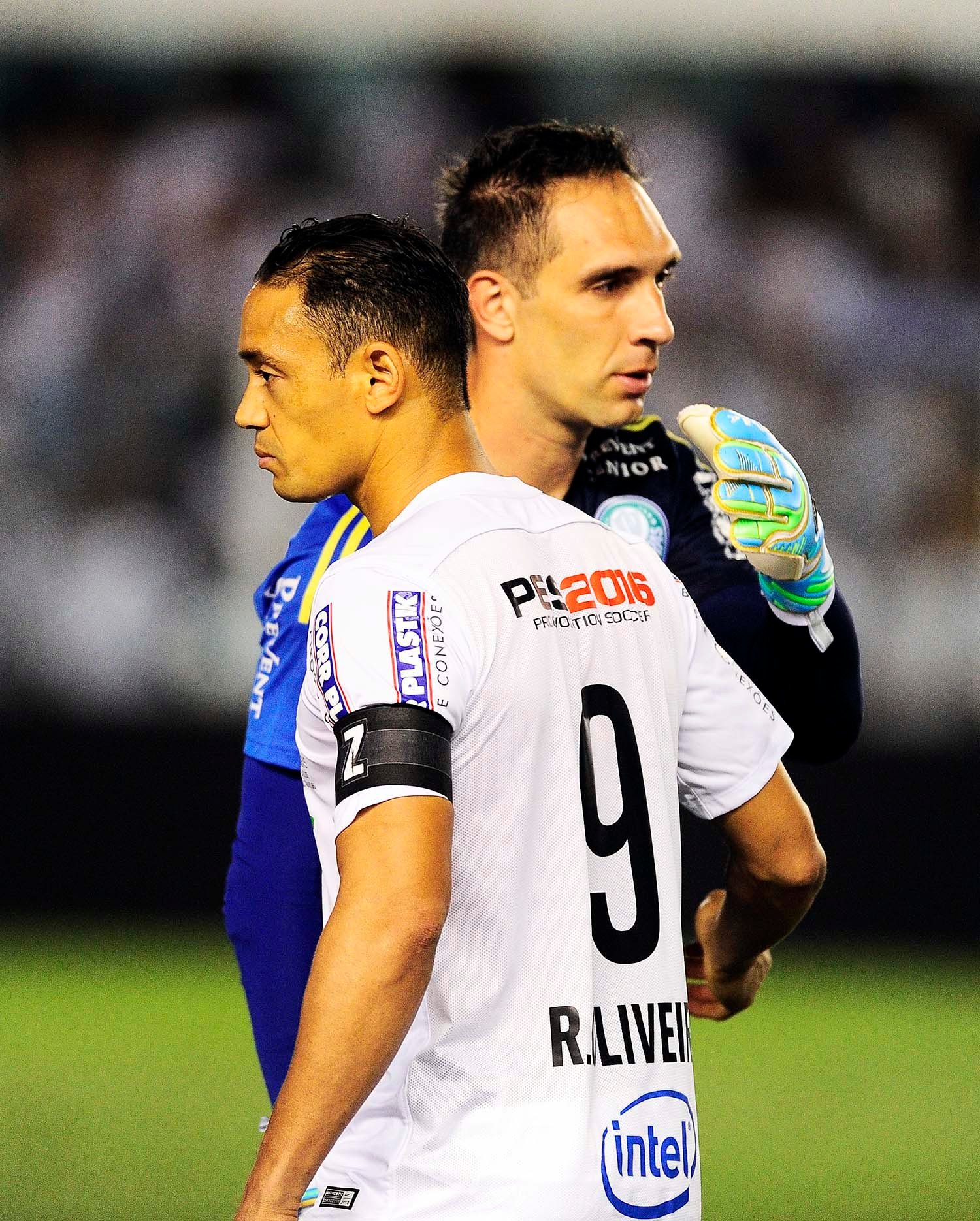 Santos x Palmeiras: Ricardo Oliveira relembra rivalidade e encontro com Prass no banco