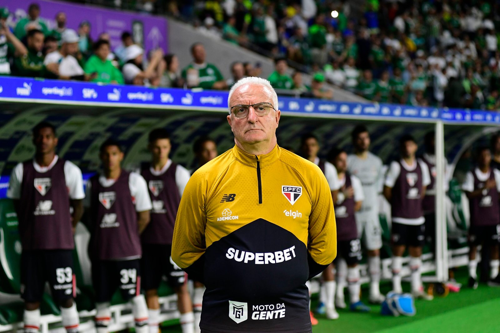 Dorival assume responsabilidade por derrota do São Paulo e diz: “De igual para igual até expulsão”