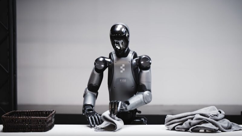 Vendas de robôs humanoides atingiram 7 mil unidades em todo o mundo em 2025