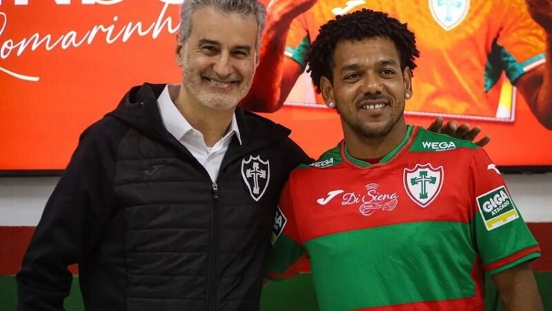 Portuguesa anuncia contratação do atacante Romarinho, ex-Corinthians