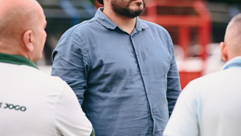 Rio Branco-AC contrata executivo de futebol, encaminha renovações e busca acerto com técnico
