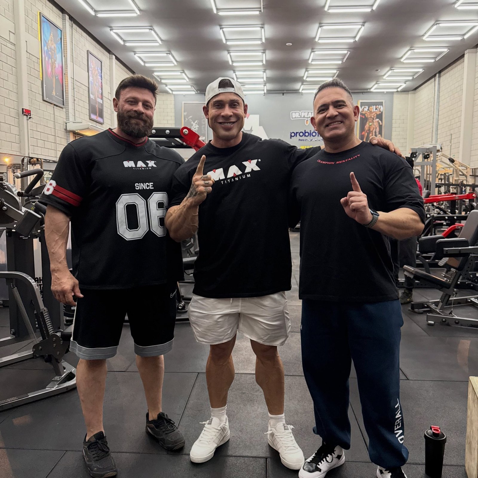 Treinadores de Ramon Dino lamentam perda de título e reconhecem falhas no Mr. Olympia