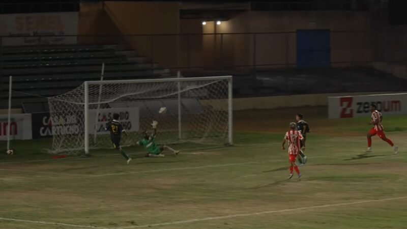 Inacreditável FC: atacante perde chance sem goleiro e debaixo da trave na Segundona do Piauí