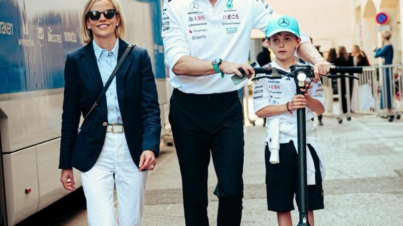 Filho de chefe da Mercedes conquista primeiro título no kart aos nove anos