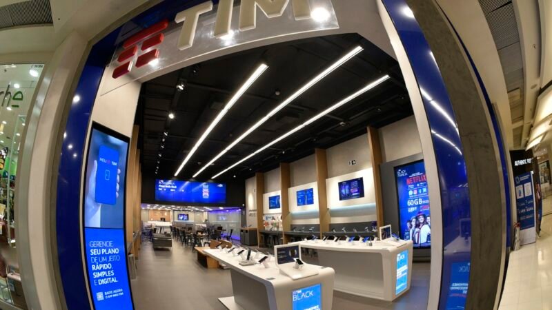 Estatal italiana Poste Italiane passa a controlar indiretamente a TIM Brasil