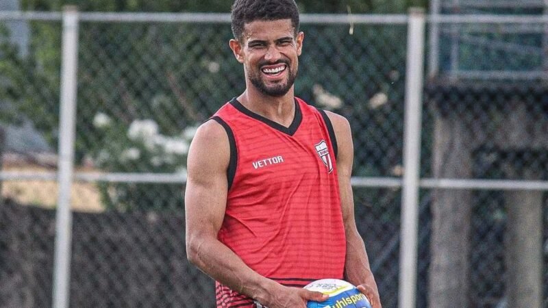 Meia Gustavo Tonoli é o novo reforço do Sergipe para 2027