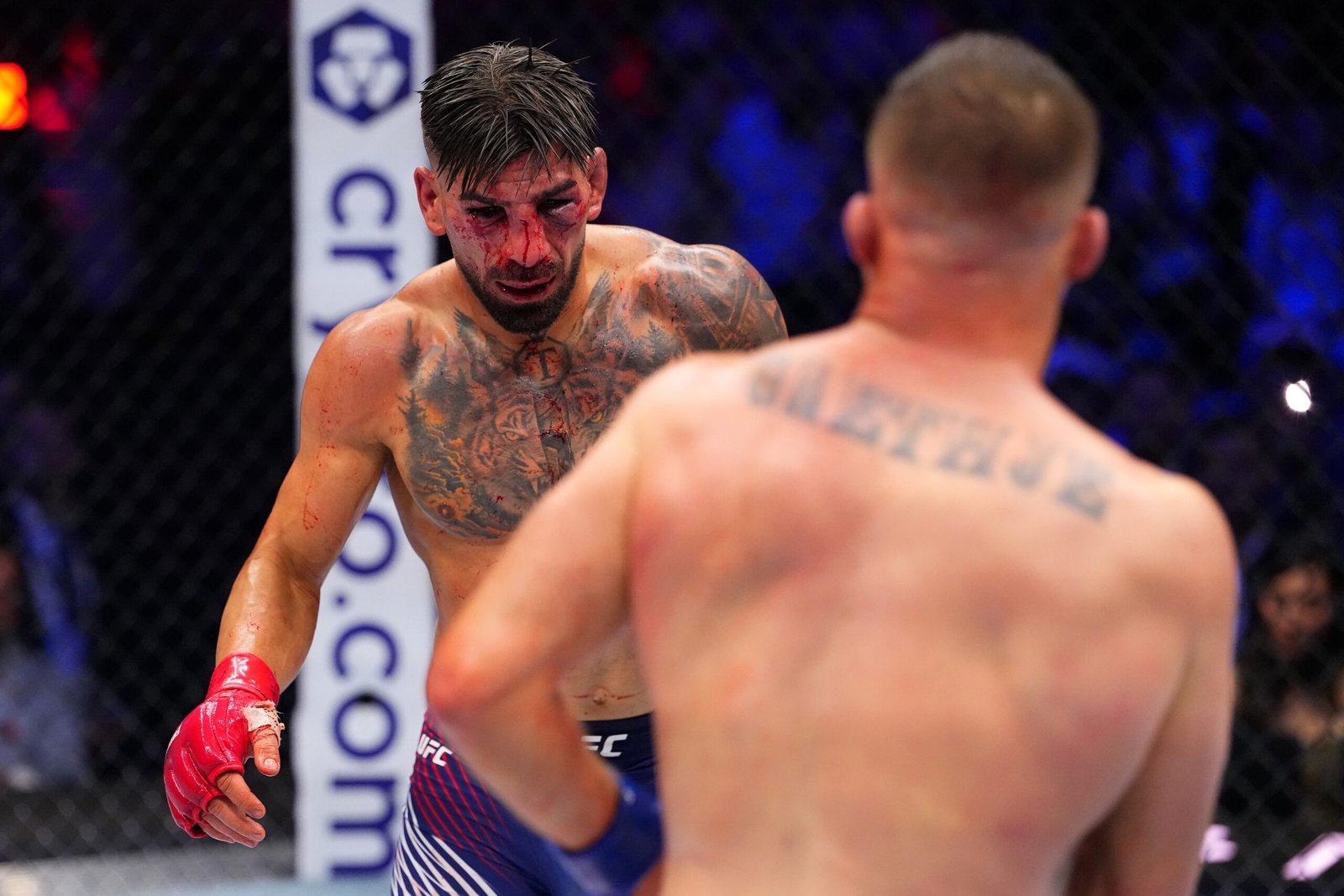 Ilia Topuria desabafa sobre derrota no UFC da Casa Branca em carta aberta ao filho