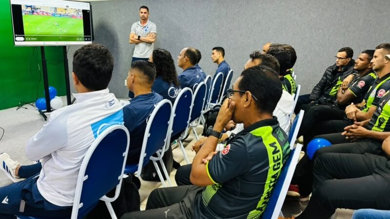 Árbitros e assistentes do Acre passam por capacitação sobre novas diretrizes e regras do futebol