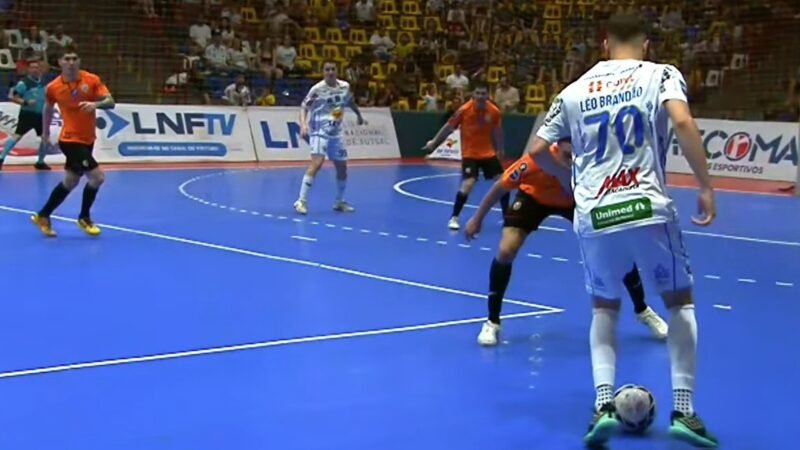 Playoffs da LNF: Carlos Barbosa goleia o Umuarama fora de casa e abre vantagem