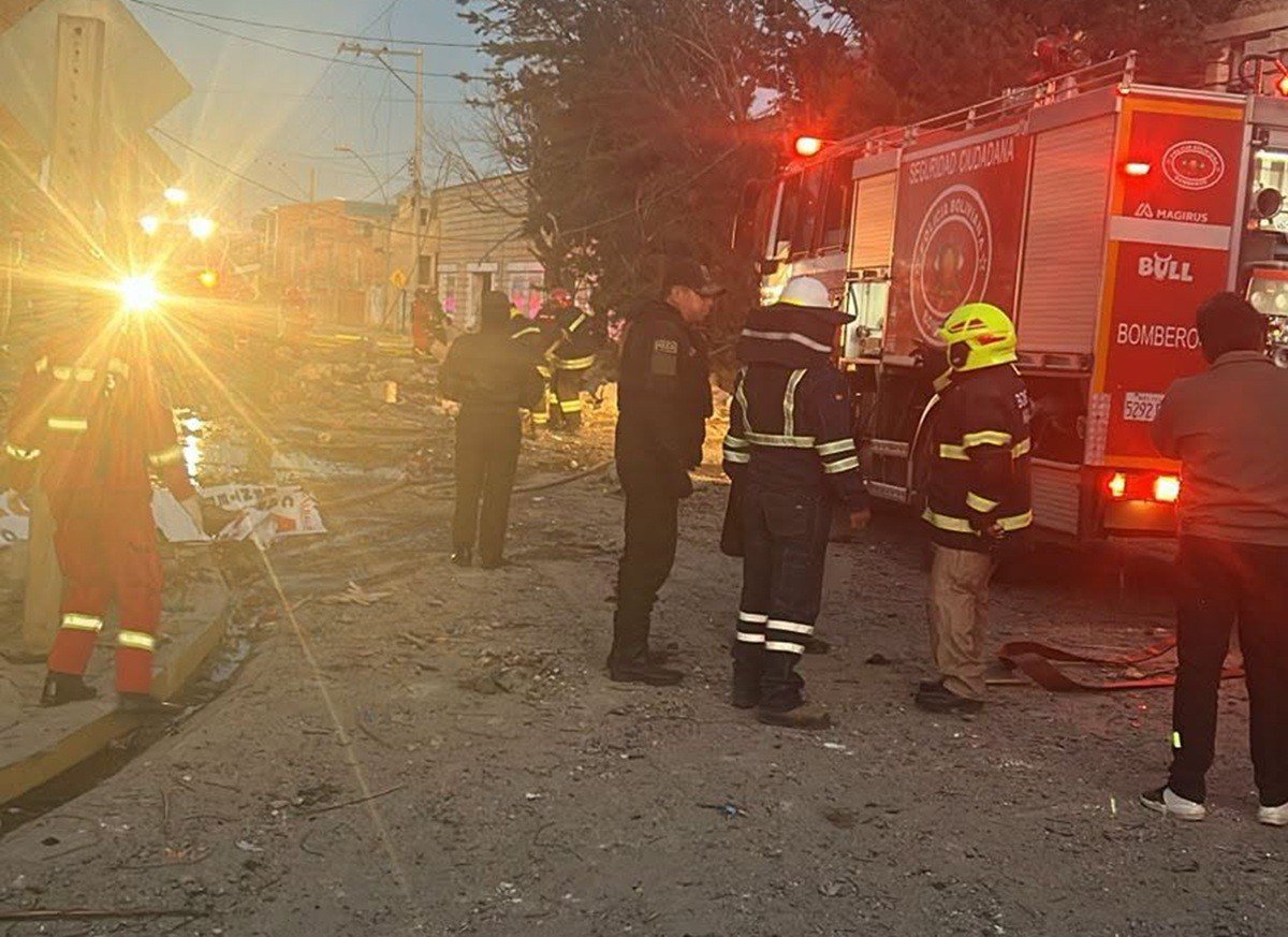 Quartel militar explode e deixa 2 mortos e mais de 50 feridos na Bolívia; VÍDEO