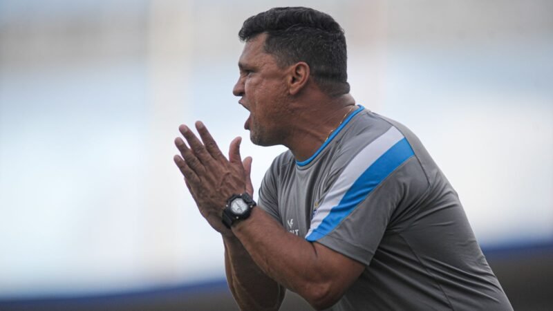 Penedense começa planejamento para 2027 e anuncia acerto com o técnico Bebeto Moraes