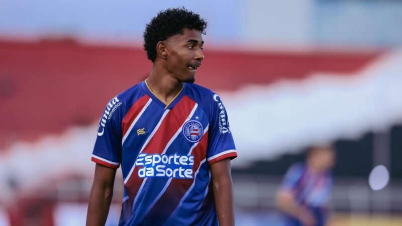 Bahia anuncia venda do meia Vitinho ao Paços de Ferreira, de Portugal