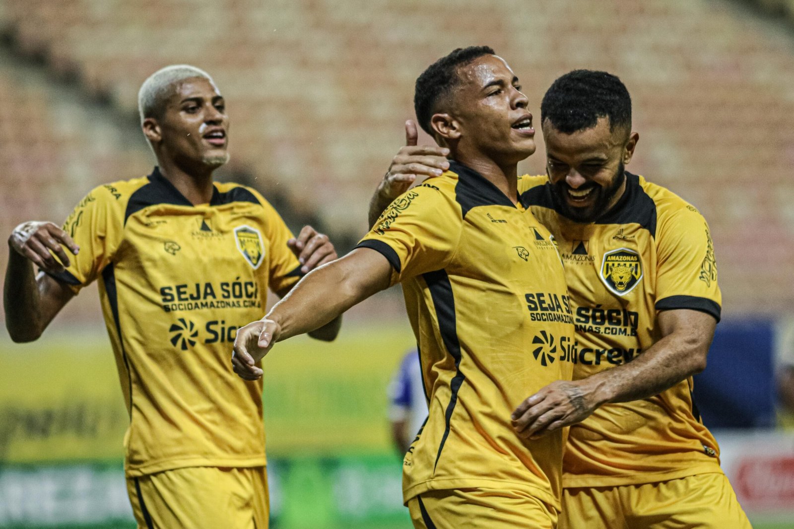 Nacional de Patos anuncia atacante Vitão para a Copa Paraíba