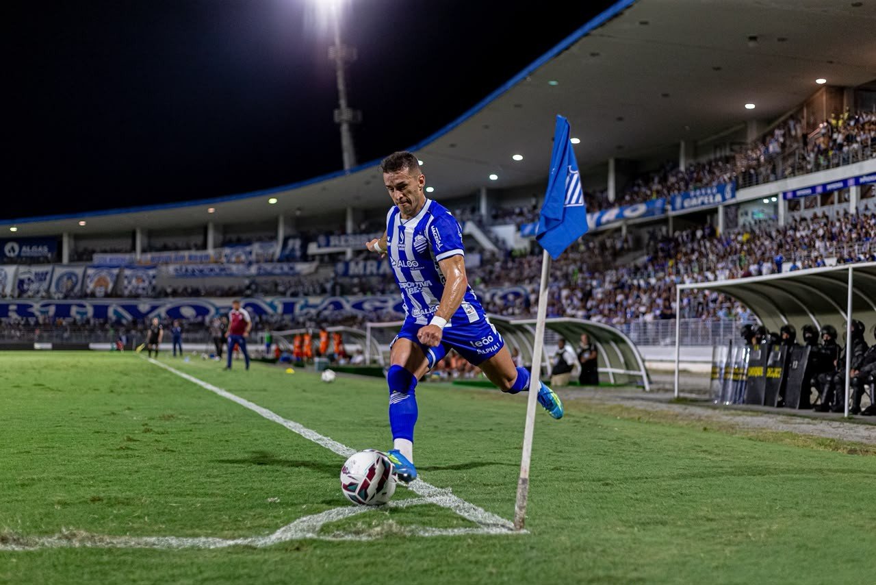 Ronaldo Mendes deixa o CSA e acerta com outro clube nordestino