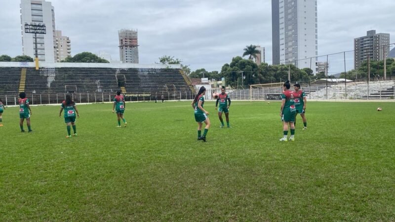 Democrata estreia time feminino no Mineiro com desafio contra o América