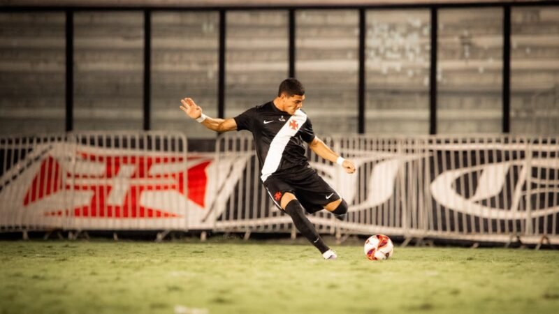 Destaque do Vasco sub-20, Alison reforça confiança por título inédito: “Não faltará entrega”