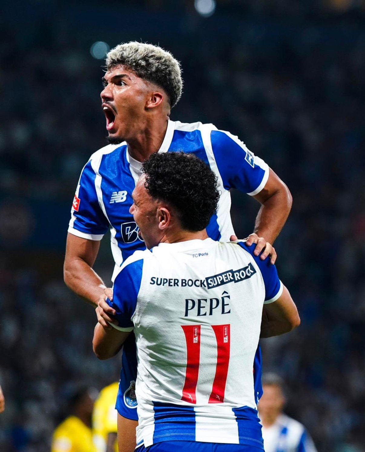 Alvo de gigantes europeus, William Gomes, ex-São Paulo, fica no Porto e inicia temporada sendo decisivo