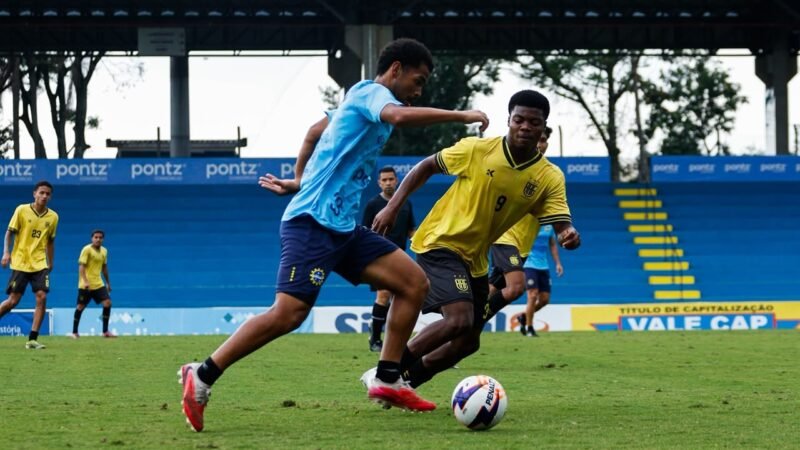São José realiza jogo-treino contra Flamengo de Guarulhos em preparação para as quartas da Copa Paulista