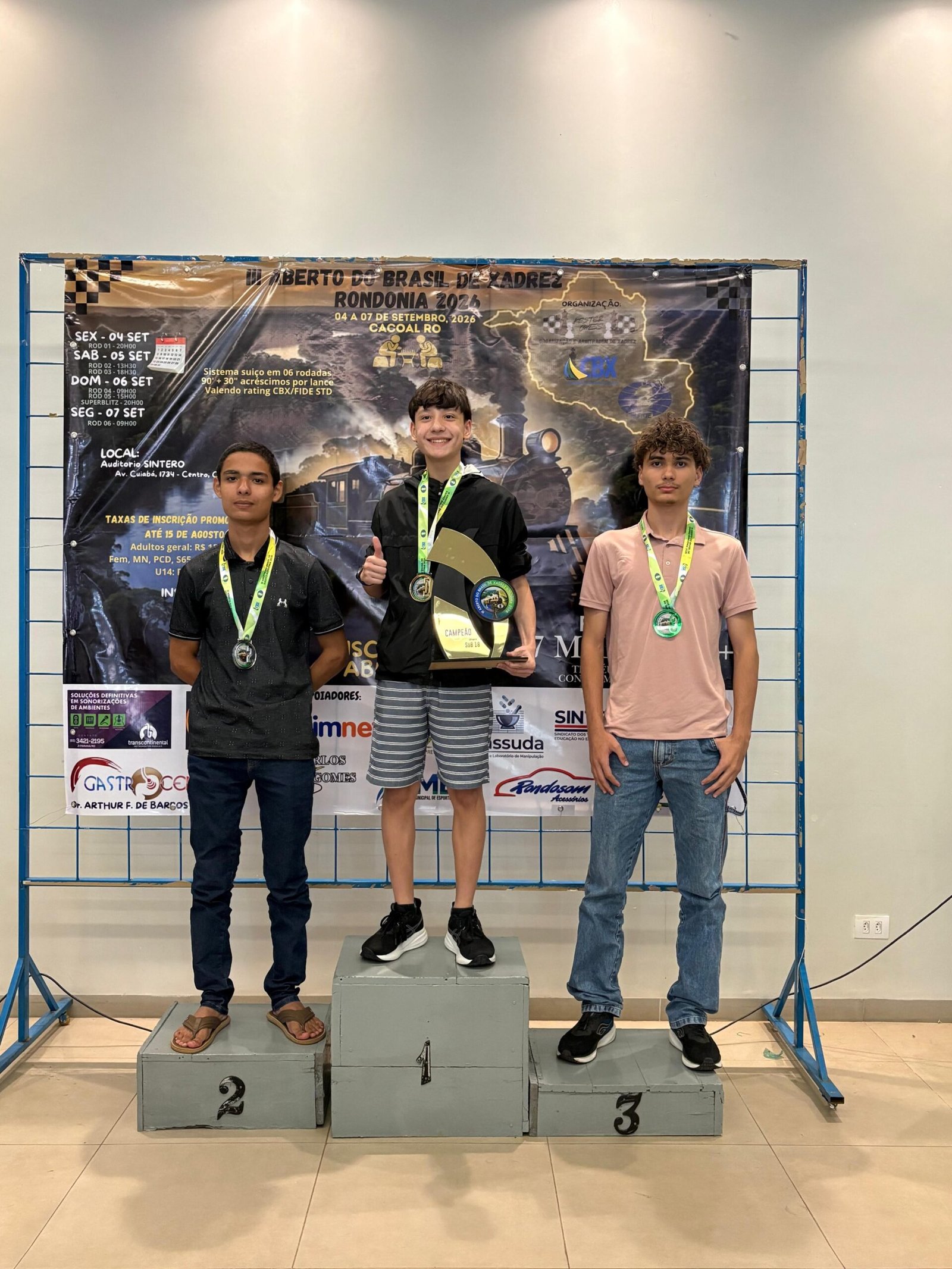 Com direito a seis ouros, Acre fatura oito medalhas no 3º Aberto do Brasil de Xadrez de Rondônia