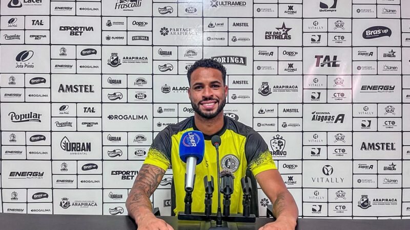 Ferreira comemora renovação com o ASA e projeta decisão na Série D