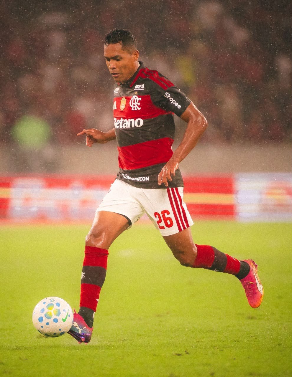 Entenda como foi a recuperação de Alex Sandro, que volta ao Flamengo em meio à disputa com Ayrton Lucas
