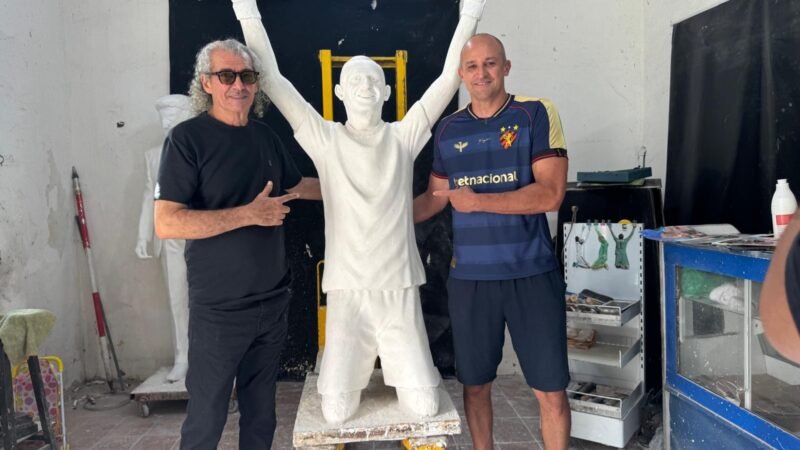 Magrão terá estátua em jogo de despedida no Sport; veja detalhes