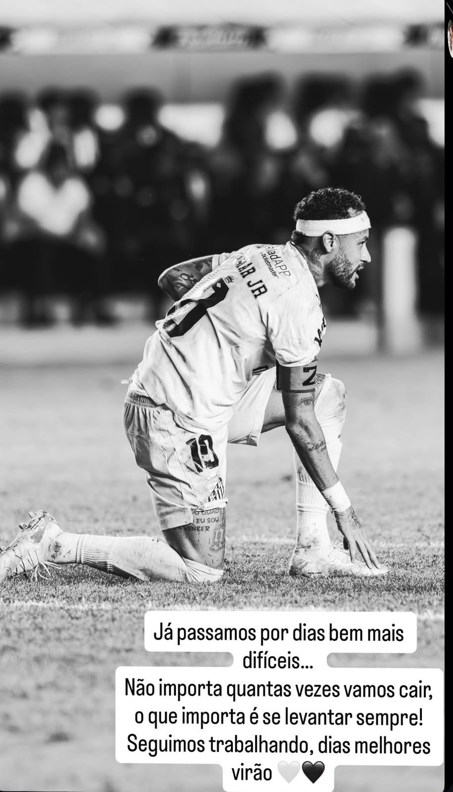 “Dias melhores virão”: Neymar se manifesta após eliminação do Santos