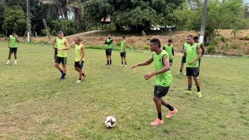 Escalação do Comercial-PI: Barata segue no time titular, e Leandro Sobral é baixa contra o Caiçara