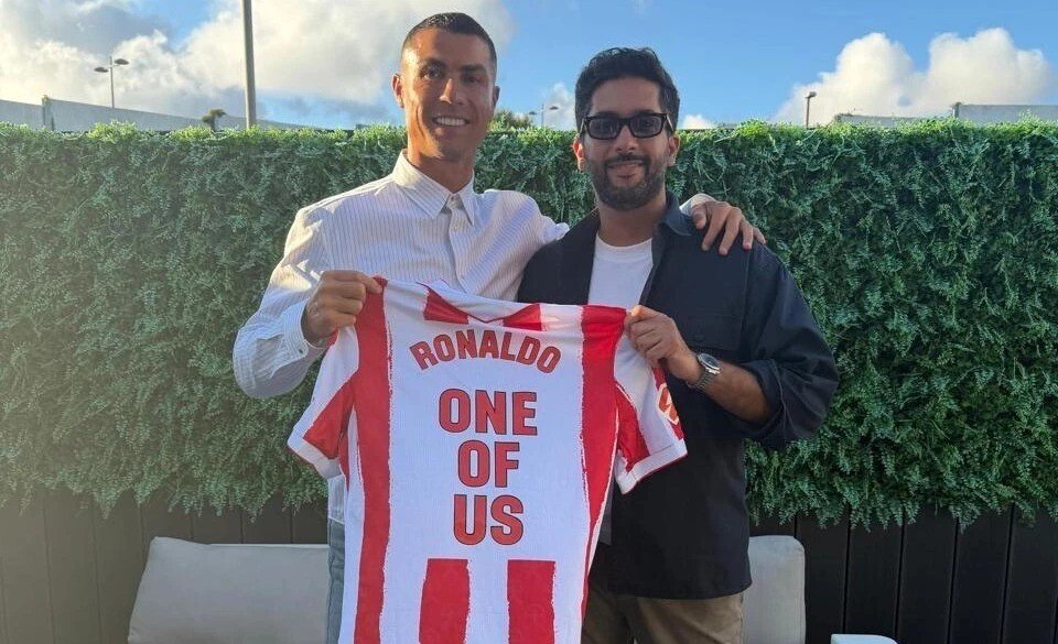 Entenda por que craques do futebol estão comprando clubes pequenos pelo mundo