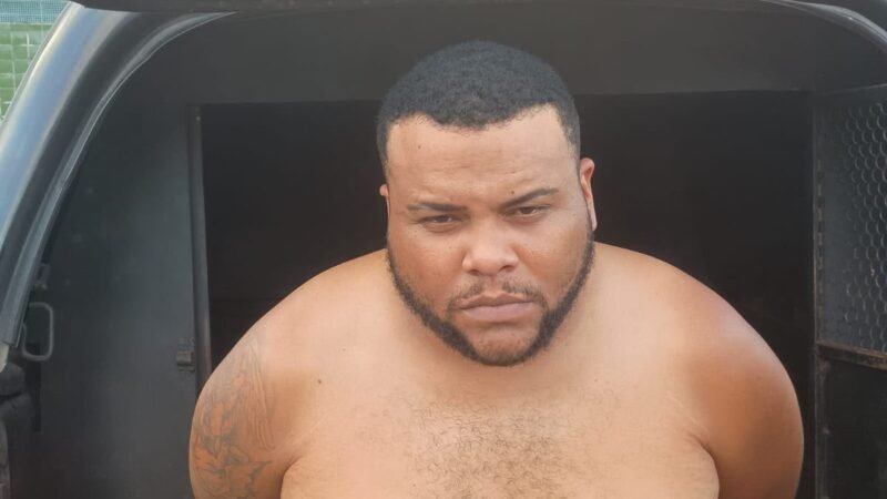 Torcedor do Sport acusado de agredir policial no jogo contra CRB é preso no Recife