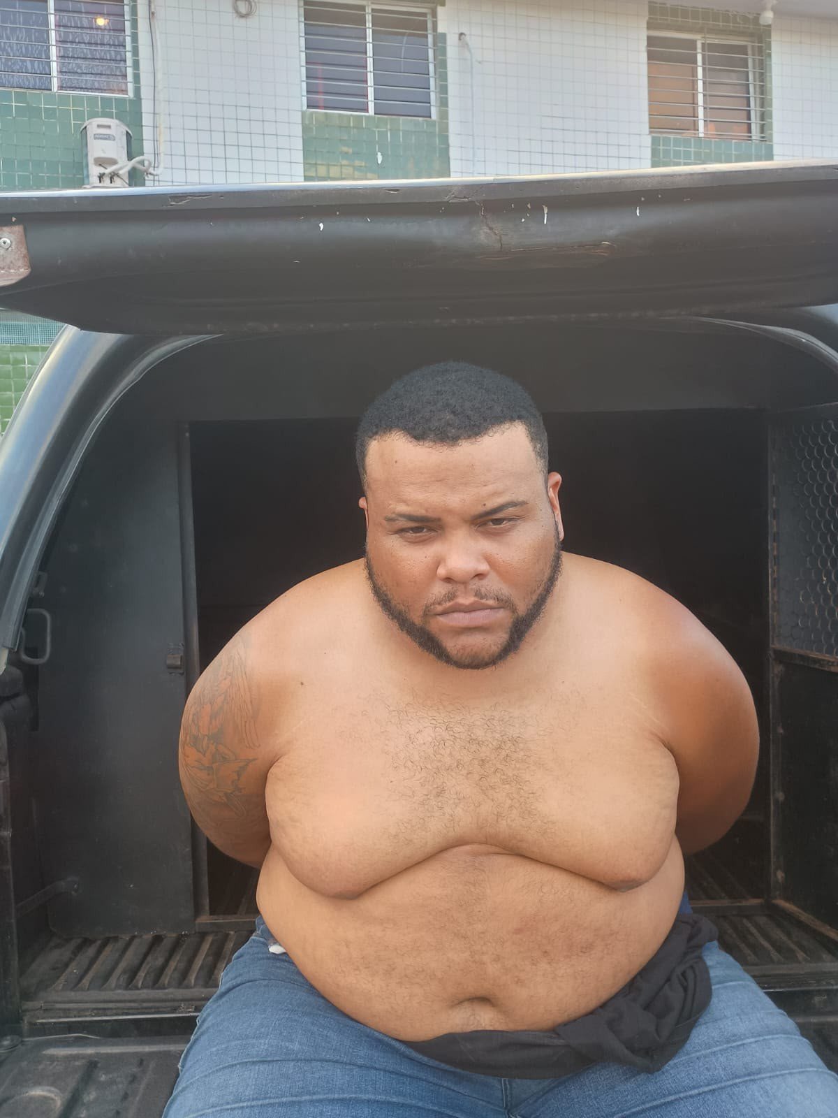 Torcedor do Sport acusado de agredir policial no jogo contra CRB é preso no Recife