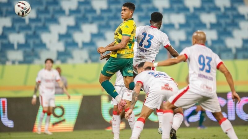 Atuações do Cuiabá: Lorenzo marca, Kauan Cristtyan faz dois e garante vitória; dê suas notas